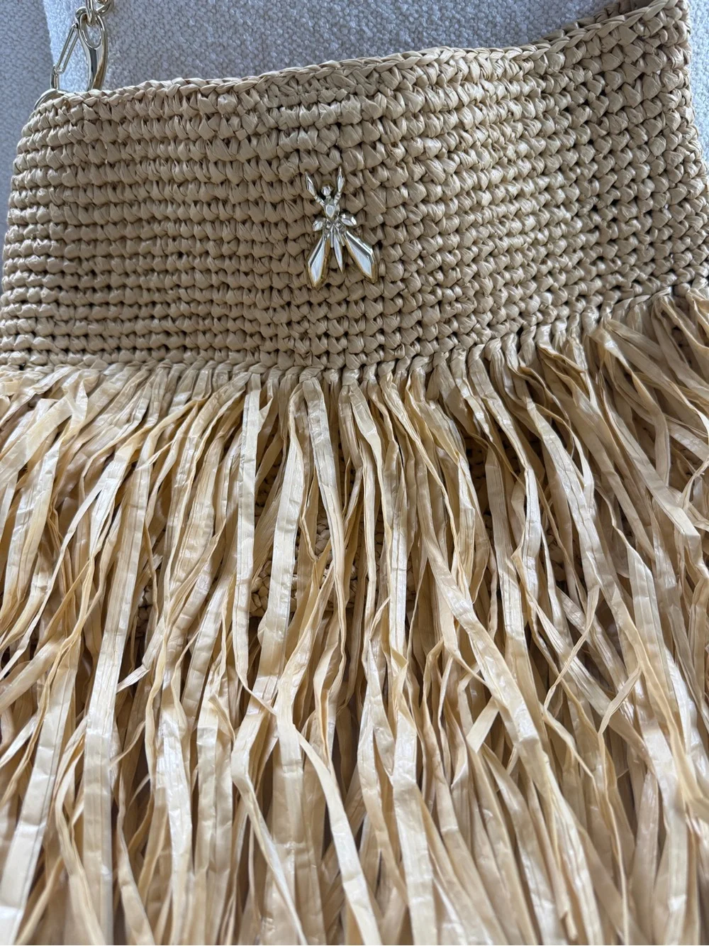 Patrizia Pepe Tan Straw Fringe Shoulder Bag with Gold Bee Accent - Picture 4 of 8